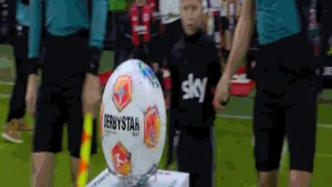 “本塞拜尼加盟多特，无费转会成功！”